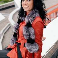 orange Lederjacke